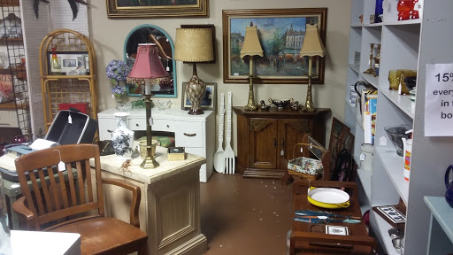 Consignment Shop «Gallery 265 Inc Resale Estate Furniture and Consignment», reviews and photos, 265 N US Hwy 17 92, Longwood, FL 32750, USA