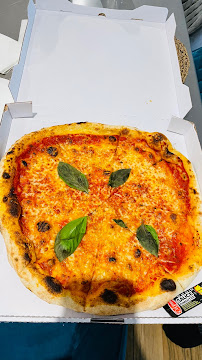 Plats et boissons du Pizzas à emporter Hermosa Pizza | Pizzeria Lyon 9 - n°9