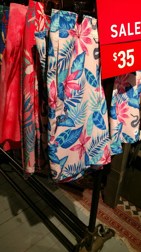 Clothing Store «Hollister Co.», reviews and photos, 160 N Gulph Rd #2045, King of Prussia, PA 19406, USA