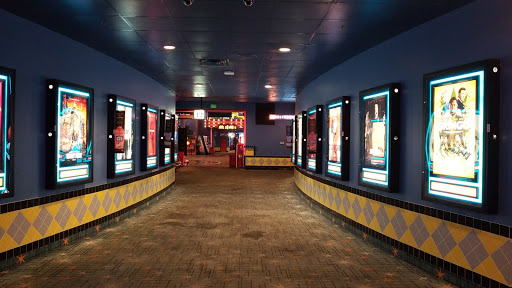 Movie Theater «AMC Highwoods 20», reviews and photos, 18002 Highwoods Preserve Pkwy, Tampa, FL 33647, USA