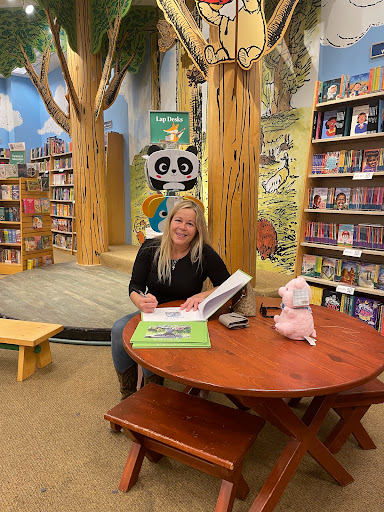 Book Store «Barnes & Noble Booksellers Encinitas», reviews and photos, 1040 N El Camino Real # 104, Encinitas, CA 92024, USA