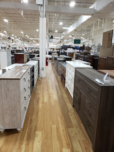 Furniture Store «Bargains and Buyouts», reviews and photos, 5150 Glencrossing Way, Cincinnati, OH 45238, USA