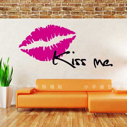 Kiss Me.... Maquillaje/cabello/pestañas/uñas