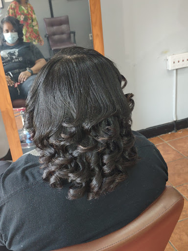 Beauty Salon «El Nati Dominican Hair Salon», reviews and photos, 6011 Haverford Ave, Philadelphia, PA 19151, USA