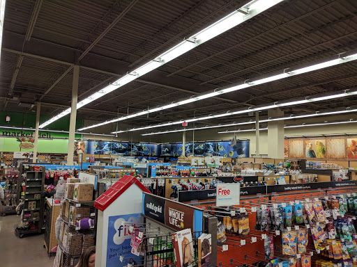 Pet Supply Store «Petco Animal Supplies», reviews and photos, 2807 Wilma Rudolph Blvd, Clarksville, TN 37040, USA