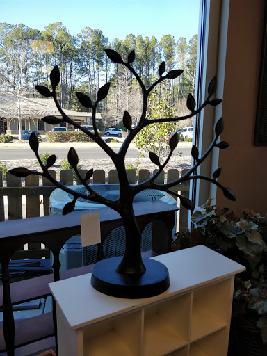 Shopping Mall «Braelinn Village Shopping Center», reviews and photos, 548 Crosstown Drive, Peachtree City, GA 30269, USA