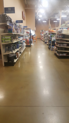 Pet Supply Store «PetSmart», reviews and photos, 2020 SW Westport Dr, Topeka, KS 66604, USA