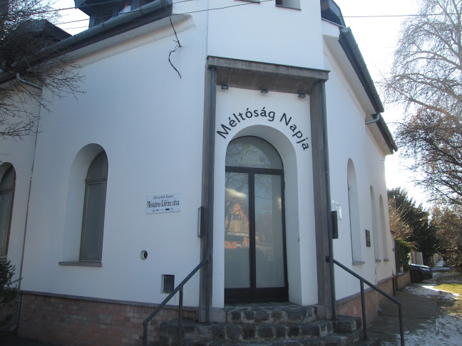 Méltóság Napjai Templom - Templom