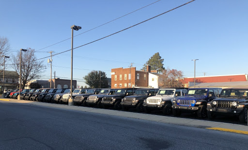 Car Dealer «New Holland Chrysler Dodge Jeep Ram», reviews and photos, 508 W Main St, New Holland, PA 17557, USA