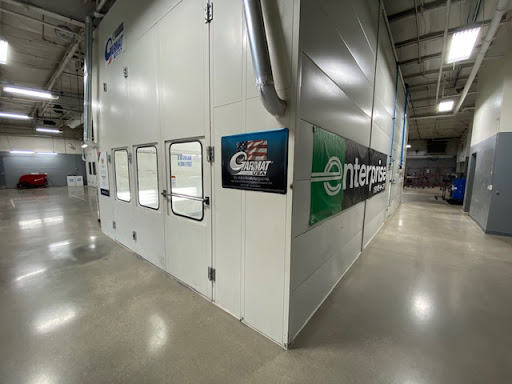 Auto Repair Shop «Oxmoor Collision Repair Center», reviews and photos, 11505 Electron Dr, Louisville, KY 40299, USA