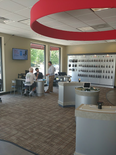 Cell Phone Store «Verizon Authorized Retailer – Cellular Sales», reviews and photos, 440 Peachtree Pkwy, Cumming, GA 30041, USA