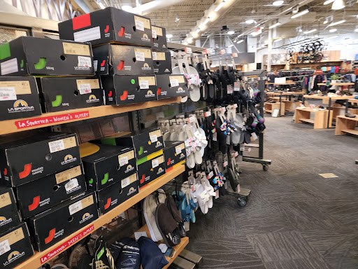 Camping Store «REI», reviews and photos, 1789 28th St, Boulder, CO 80301, USA