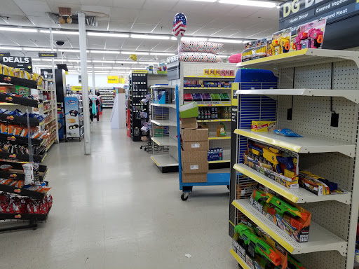 Discount Store «Dollar General», reviews and photos, 1209 Towanda Ave, Bloomington, IL 61701, USA