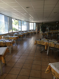 Atmosphère du Restaurant français Restaurant LA CAMARGUE à Bas-en-Basset - n°4