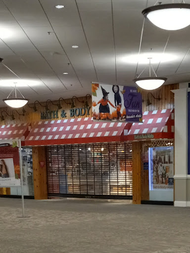 Shopping Mall «Richmond Mall», reviews and photos, 3801 National Rd E, Richmond, IN 47374, USA