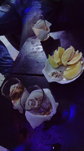 Opinii despre Office Retro Bar Karaoke în Santo Domingo de los Colorados - Pub