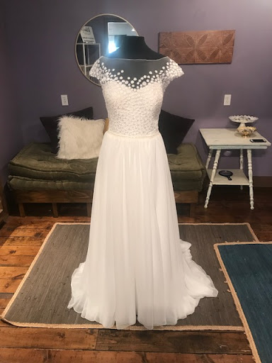 Bridal Shop «Urban Bridal Shop», reviews and photos, 15495 S Quivira Rd, Overland Park, KS 66221, USA