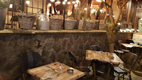 Atmosphère du Restaurant de spécialités alsaciennes Les Bateliers à Colmar - n°13
