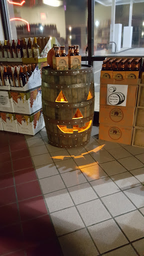 Liquor Store «Mammoth Liquors», reviews and photos, 101 Gardner Ln, Cave City, KY 42127, USA