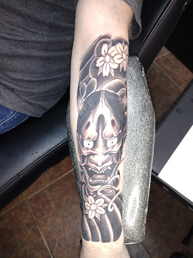 Explore heart with wings tattoo ideas, creative tattoo ideas in Searcy, available at Eternal Art Tattoo Studio lc