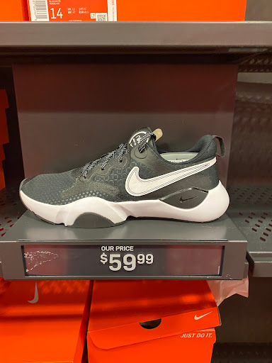Sporting Goods Store «Nike Factory Store», reviews and photos, 447 Great Mall Dr #484, Milpitas, CA 95035, USA