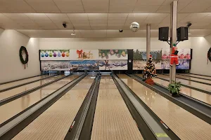 Bowling Restaurant Menken image