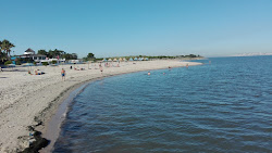 Foto von Praia Fluvial do Samouco mit lange, gerade küste