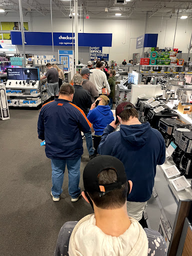 Electronics Store «Best Buy», reviews and photos, 2288 E Williams Field Rd, Gilbert, AZ 85295, USA