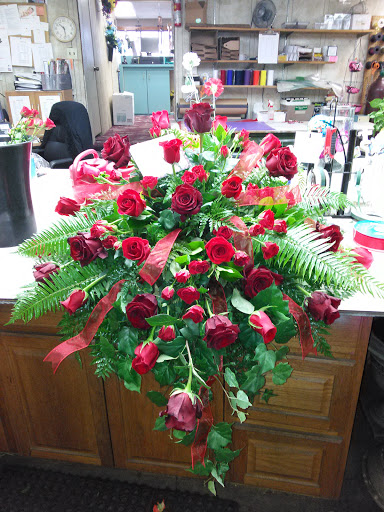 Florist «Carriage House Of Flowers», reviews and photos, 4923 W Broad St, Columbus, OH 43228, USA