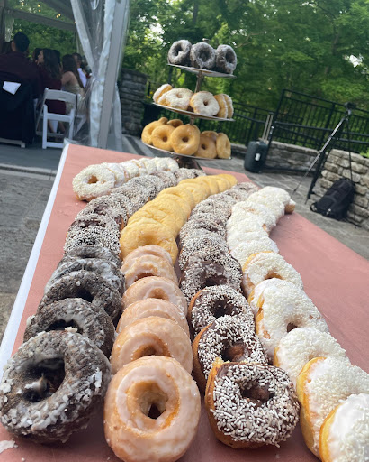 Caterer «The Delish Dish Catering & Events», reviews and photos, 1032 Madison Ave, Covington, KY 41011, USA