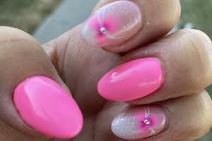 Spring Nails Beauty