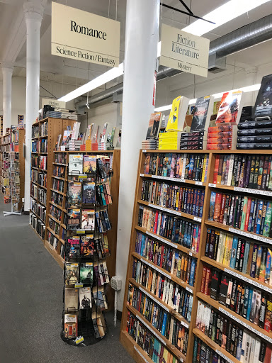 Book Store «Half Price Books», reviews and photos, 2036 Shattuck Ave, Berkeley, CA 94704, USA