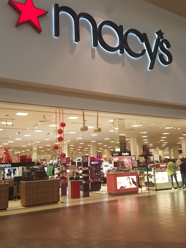 Shopping Mall «Valley River Center», reviews and photos, 293 Valley River Center, Eugene, OR 97401, USA