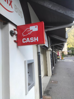 Distributeur de billet à Chamonix-Mont-Blanc