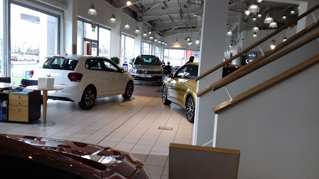 Reviews of Agnew Volkswagen Belfast in Belfast - Car dealer
