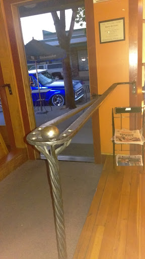 Restaurant «The Axe and Fiddle», reviews and photos, 657 E Main St, Cottage Grove, OR 97424, USA