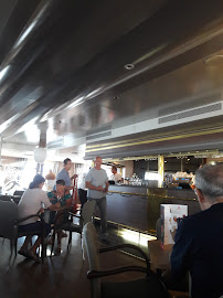 Atmosphère du Restaurant français Grange de la Croix du Roc à Saint-Pantaléon-de-Larche - n°2