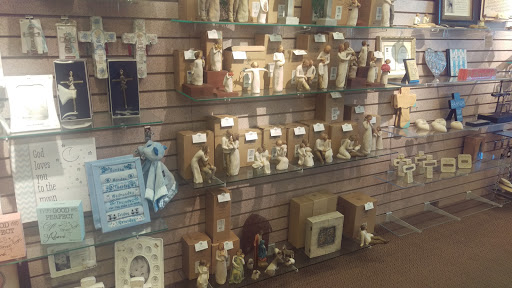 Christian Book Store «Family Christian», reviews and photos, 515 E Altamonte Dr #7, Altamonte Springs, FL 32701, USA