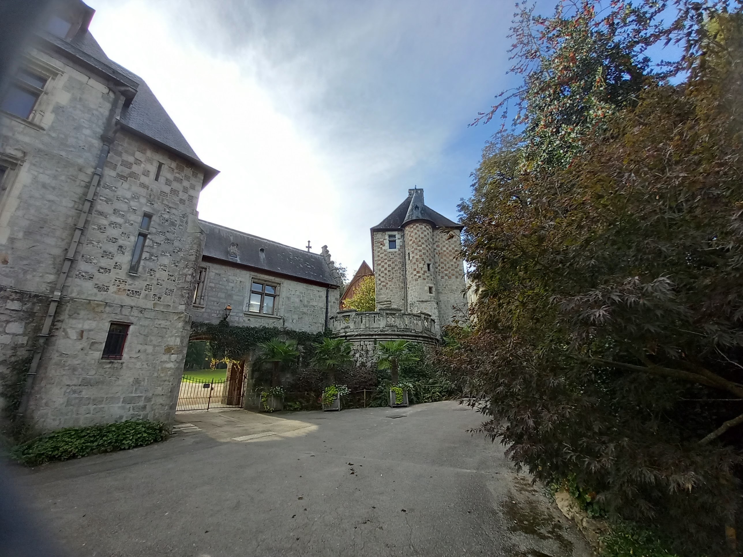 Photo n° 6 de l'avis de Julien.a fait le 11/10/2023 à 18:47