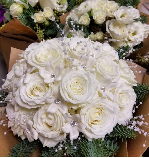 Florist «Country Village Florist and Gifts, Inc.», reviews and photos, 212 E Main St, East Islip, NY 11730, USA