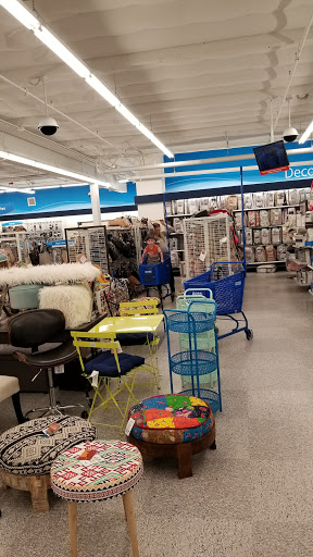 Clothing Store «Ross Dress for Less», reviews and photos, 1900 McLoughlin Blvd, Oregon City, OR 97045, USA