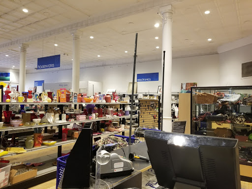 Thrift Store «Goodwill Denver - Broadway», reviews and photos, 21 S Broadway, Denver, CO 80209, USA