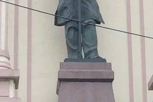 Bhausaheb Dhamankar Statue image