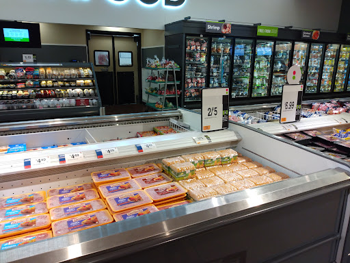 Supermarket «Super Stop & Shop», reviews and photos, 65 Newport Ave, Quincy, MA 02170, USA