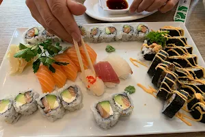 Mymy Sushi image