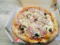 Plats et boissons du Pizzeria Dea's Pizza à La Ciotat - n°11