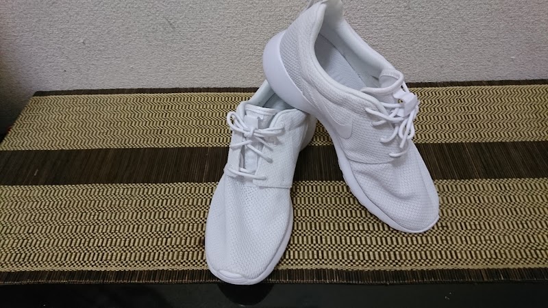 ユナイテッドアローズ アウトレット 酒々井店 千葉県酒々井町飯積 衣料品店 衣料品 グルコミ