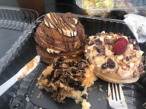 Donut Shop «SK Donuts & Croissant», reviews and photos, 5850 W 3rd St, Los Angeles, CA 90036, USA