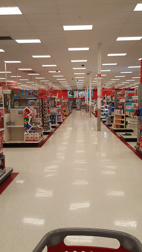 Department Store «Target», reviews and photos, 800 Broadview Village Sq, Broadview, IL 60155, USA
