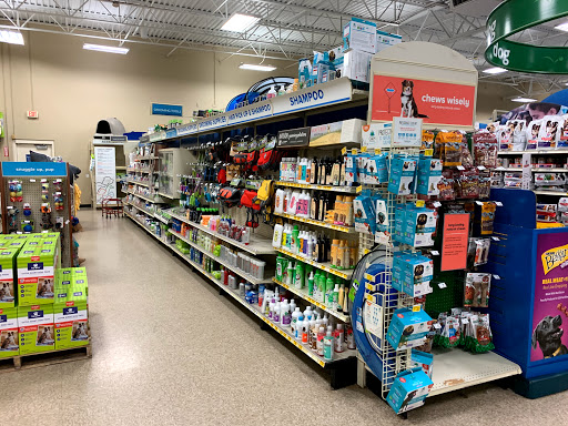 Pet Supply Store «PetSmart», reviews and photos, 3096 N Eastman Rd, Longview, TX 75605, USA